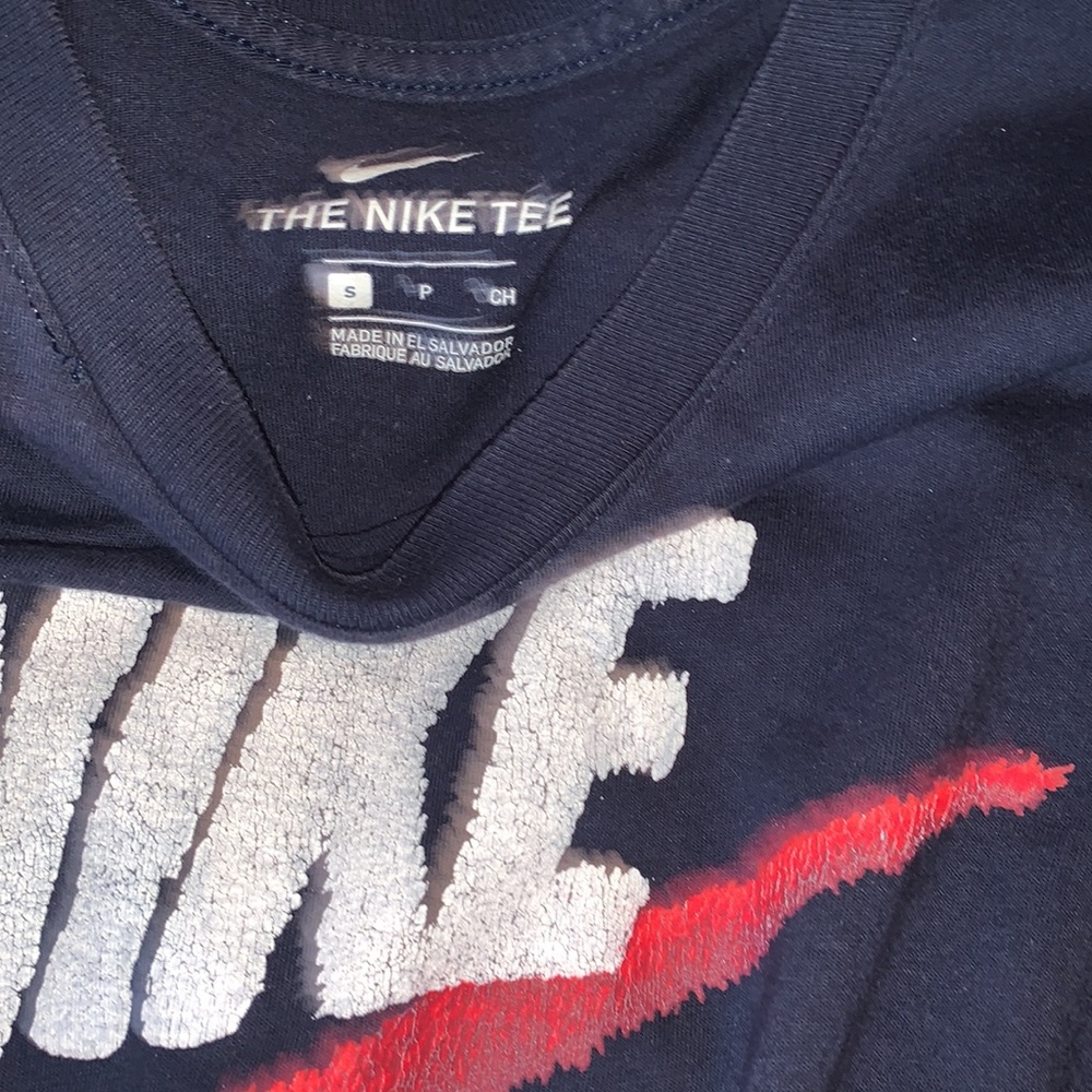 NIKE - Picture 2 of 2